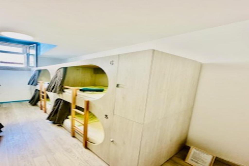 Fantasy Hostel Порту Екстер'єр фото